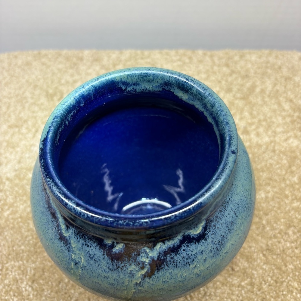 Stunning Cobalt Blue 6” Vase Handcrafted In Zurich Signed Dated 2020 Art Pottery - Picture 2 of 6